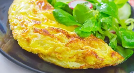 depositphotos_24294999-stock-photo-omelette-with-salad.jpg